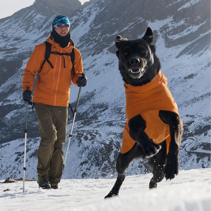 Wodoodporna derka dla psa DAQQAB Outdoor Range
